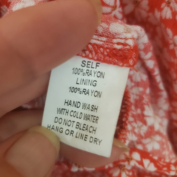 Vestique Miss Independent Red and White Floral Dress. - Picture 14 of 14